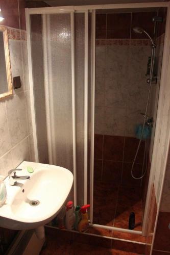 Chata pod skalou - image 10