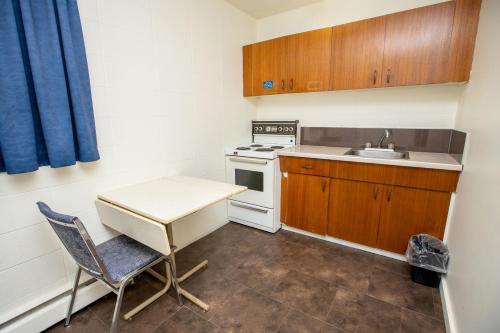 camrose motel