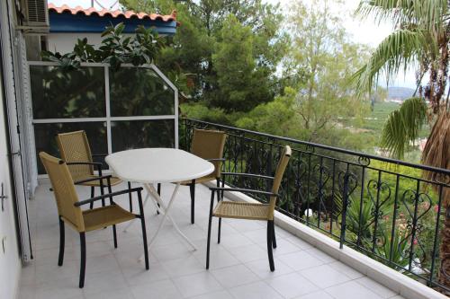  Meeresblick in Asini