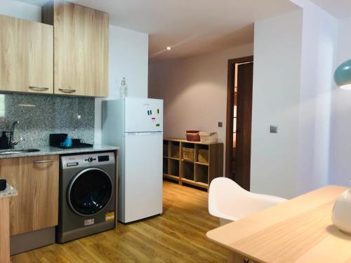 Ribasol Ski Park 5 pers, max 4 adults, HUT7602 in Arinsal