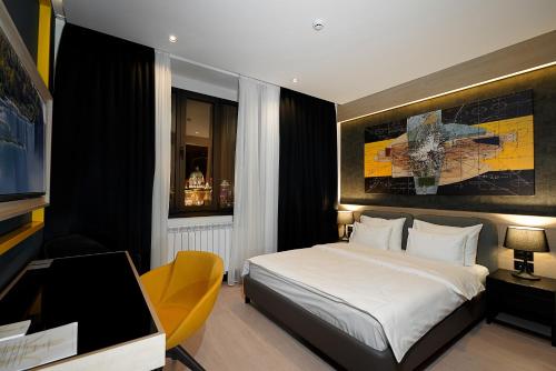 Maccani Black Luxury Suites - image 6