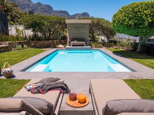 Atholl House - image 2