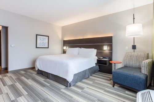 Holiday Inn Express & Suites - Ottawa, an IHG Hotel