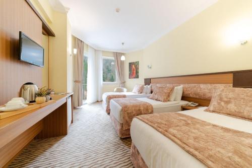Ridos Thermal Hotel & Spa Room Type - Standard Triple Room