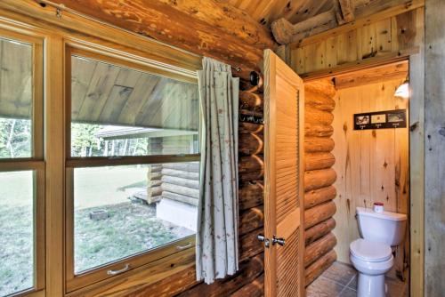 Valders Log Home near EEA Air Show and Sheboygan! Valders Log Home near EEA Air Show and Sheboygan!