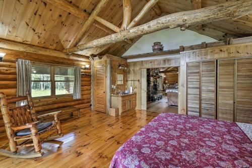 Valders Log Home near EEA Air Show and Sheboygan! Valders Log Home near EEA Air Show and Sheboygan!