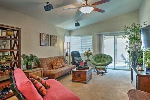 Gated Community Home with Patio, 9 Mi to Vegas Strip, Las Vegas (photo 6)