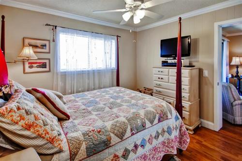 Hilton Head Island Condo with Beach Views and Access! - image 7