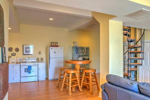 Charming Marshallberg Apt with Water Views and Dock!, Marshallberg