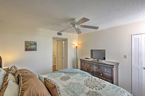 Ormond Beach Resort Townhome Walk to Pool and Beach