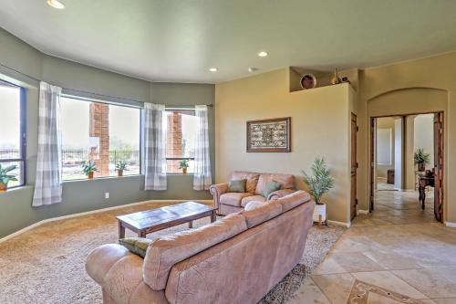 Tucson Home with Private Saltwater Pool and Hot Tub! - image 9