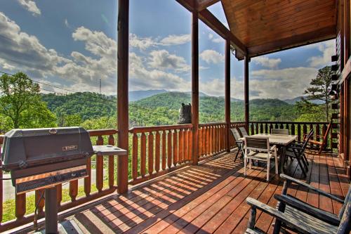 Expansive Cabin in Gatlinburg with Luxury Amenities! - image 4