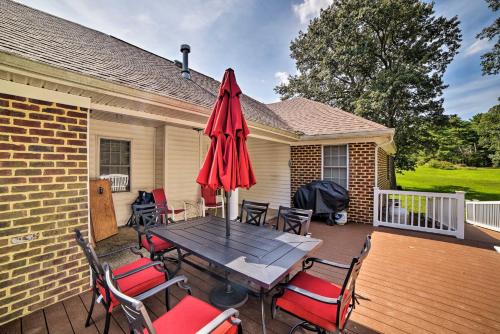 'JuJu's Place' Warsaw House w/ Deck & Tree Swings! in Warsaw (VA)