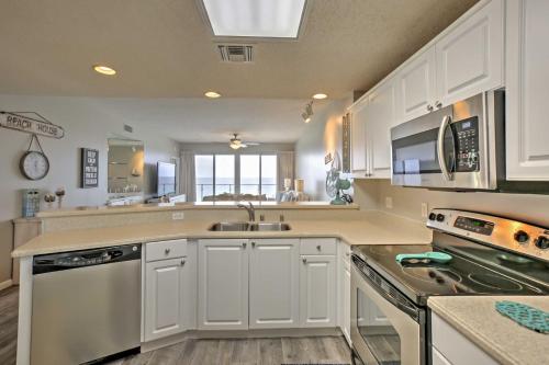 Destin Condo with Stunning Ocean Views and Pool Access - image 5