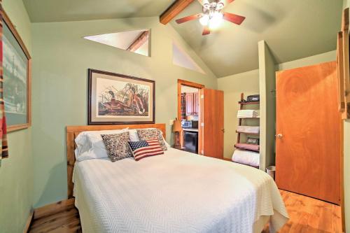 Rustic Cabin -Mins to Table Rock Lake and DT Branson
