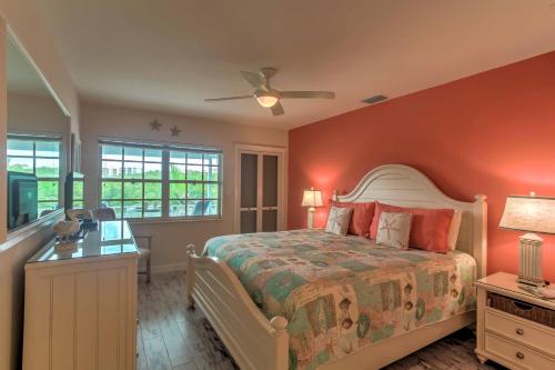 Sunset Suite Marco Island Condo with Dock and Pool! - image 6