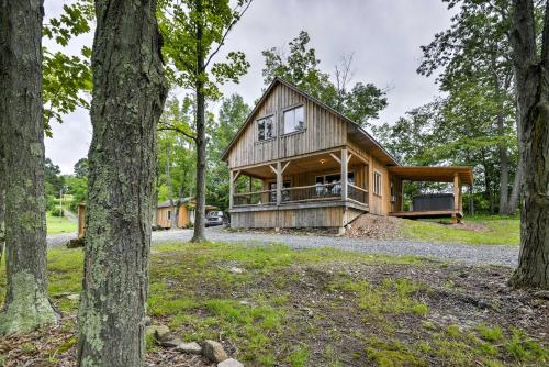 Lovely Ulster Cabin with Hot Tub Fire Pit and 3 Ponds! - image 7