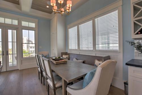 Luxurious Galveston Home with Balconies and Beach View in Galveston, USA