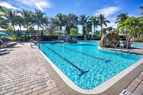 Free Golf Until Oct! Naples Condo w/ Resort Pool, Naples