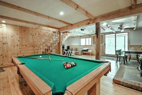 Cozy Bartlett Townhome < 3 Mi to Attitash Mountain