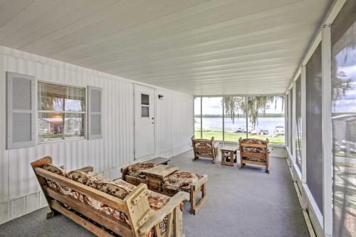 Lakeside Silver Springs Cabin with On-Site Boat Ramp