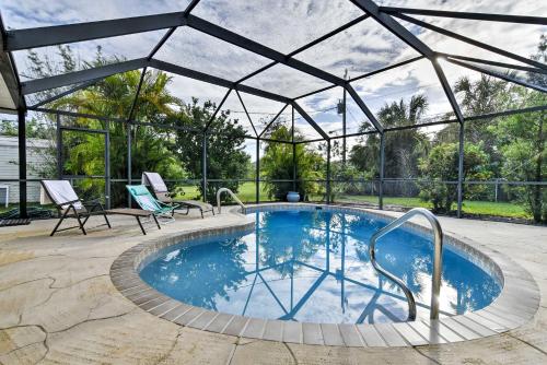 Port Charlotte House with Screened-in Lanai and Pool!