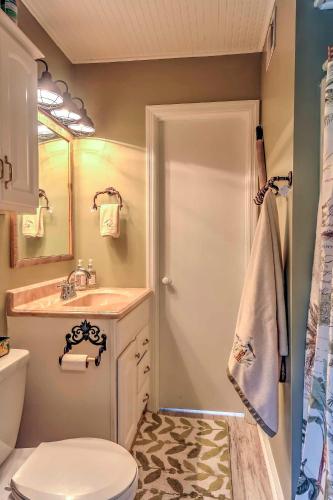 Isle of Wight Tri-Level Home with Private Boat Dock!