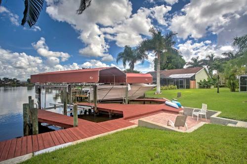 Lakefront Gulf Breeze Villa with Dock and Private Pool - image 9