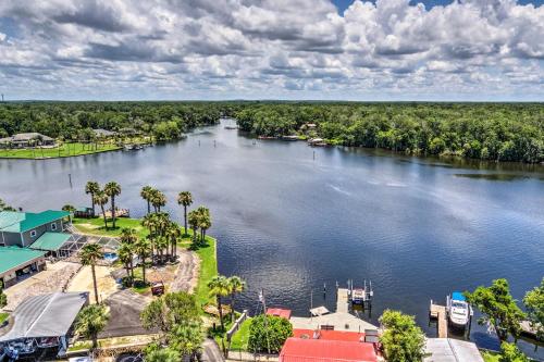 Homosassa River Home with Private Boat Ramp and Kayaks in Homosassa, USA