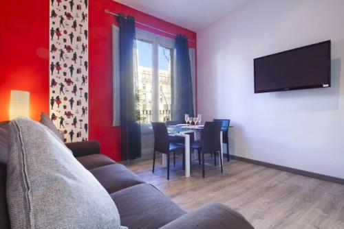 Paseo de Gracia Apartments - image 2