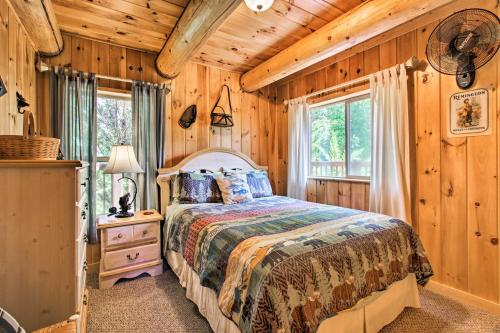 Family Retreat Hot Tub BBQ Deck and Game Room! - image 8