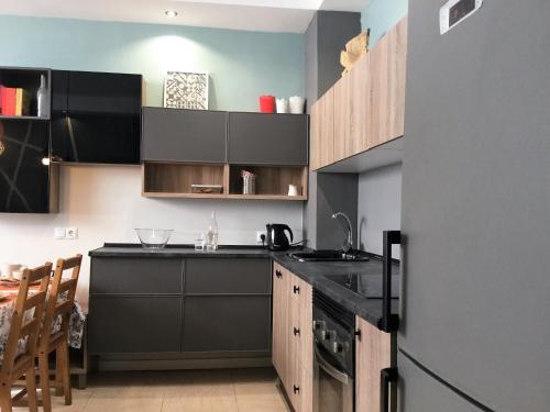 Flatguest Naval * Cosy * 1Bdr. * Fast WiFi - image 11