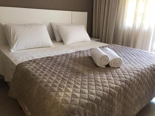 caravaggio praia hotel