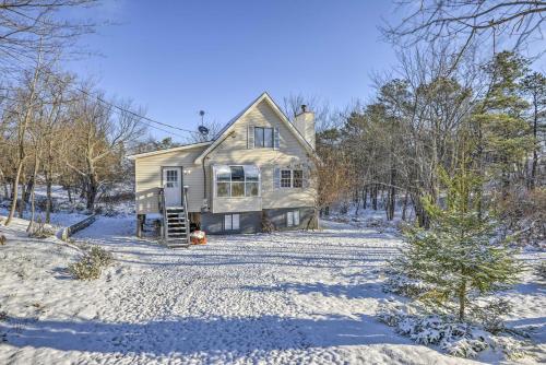 Pocono Mountains Home with Deck, Grill and Fireplace!