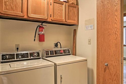 Lakefront Condo-Near Skiing at Vail and Beaver Creek - image 7