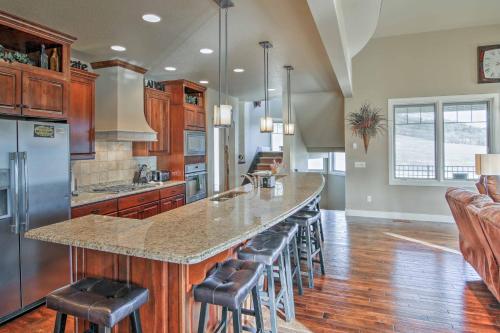 'Bella Greens' Spacious Sturgis Home w/ Large Deck in Sturgis (SD)