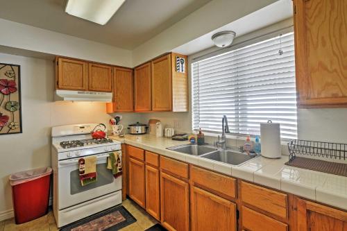 Las Vegas Home in Quiet Area - By Golfing and Hiking - main image