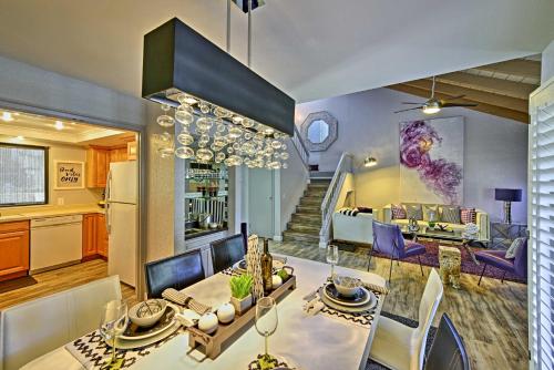 Palm Springs Townhome with Pool and Golf Access! in Palm Springs, USA