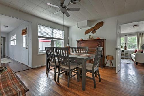 River Retreat with Deck 2 Kayaks Fire Pit and Grill! - image 3