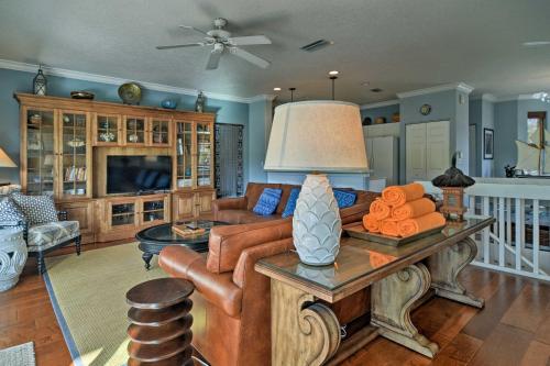 Holmes Beach Home with Pool and Hot Tub Walk to Beach! - image 9