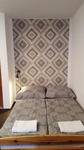 1 double bed, 1 twin bed, 1 sofa bed