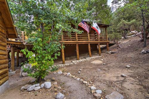 Remodeled Idyllwild Cabin with Hot Tub and Forest Views - image 7