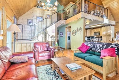 Spacious Fairplay Cabin with Deck and Dry Sauna! in Fairplay, USA