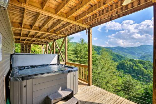 Private Blue Ridge Home with Mountain Views, Hot Tub