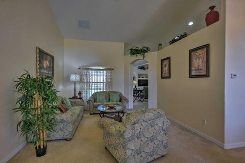 Cozy Nook Villa with Pool and Lanai -20Min to Disney!