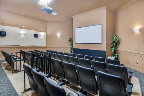 Stunning Home in Gated Resort 2 Mi to Disney World - image 2