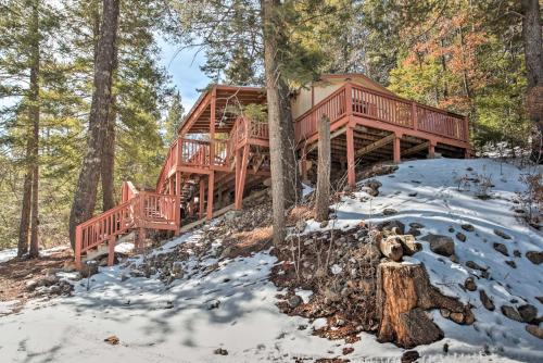 . Cloudcroft Cabin with Deck Near Skiing and Fishing!