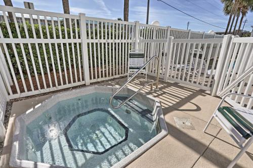 Destin Condo with Pool and Spa Access-100 Yds to Beach - image 5