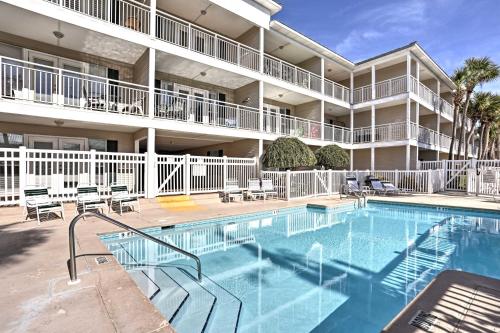 Destin Condo with Pool and Spa Access-100 Yds to Beach - image 6