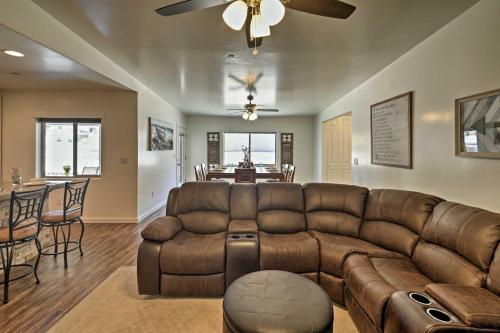 Lake Havasu Home- Walk to London Bridge and Shopping - image 2